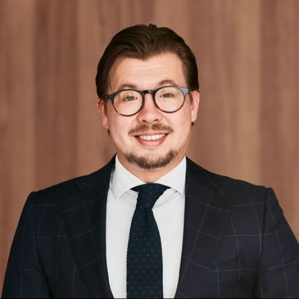 Sven Wakker